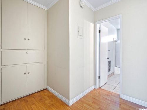 350 Wilson Ave, Glendale CA  91203-2516 exterior