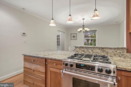 8024 Glenside Dr, Silver Spring MD 20912-7326 exterior