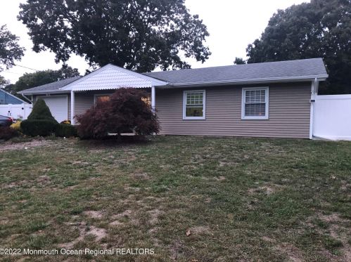310 Sinclair Ave, Lacey Township, NJ 08734-1841