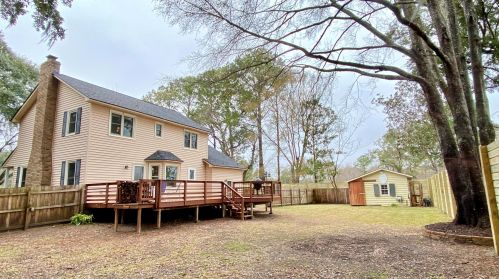 1510 Lakeshore Dr, Mount Pleasant, SC 29466-8802