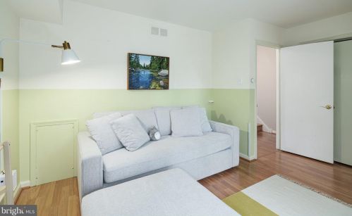 637 Lombard St, Philadelphia PA  19147-1416 exterior