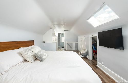 712 Logan St, Denver CO 80203-3114 exterior