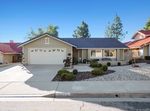 9093 Mandarin Ln, Riverside, CA 92508-6443