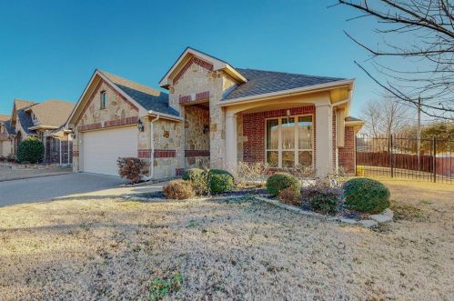 5525 Appalachian Way, Fort Worth, TX 76123-2824