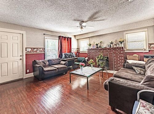 2542 Grafton Ave, Dallas TX  75211-5423 exterior