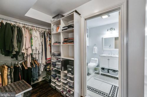 1307 Ellsworth St, Philadelphia PA  19147-4415 exterior