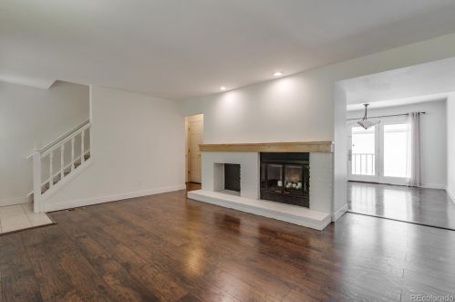 6909 Briarwood Dr, Englewood CO 80112-1160 exterior