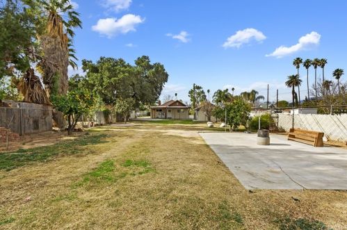 416 Prospect Ave, Riverside CA  92507-1419 exterior