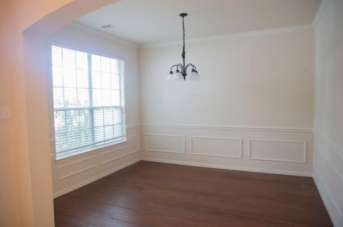 1618 Audrey Dr, Garland TX  75040-5528 exterior