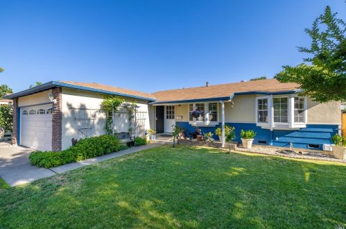 1648 Amapola St, Vacaville, CA 95687-6505