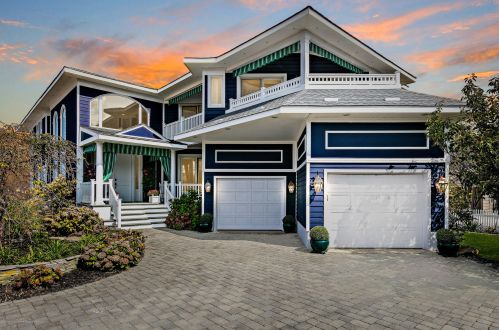 33 Pershing Blvd, Lavallette, NJ 08735-2832