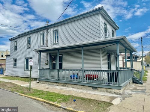 401 Middlesex St, Gloucester, NJ 08030-1442