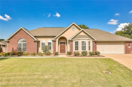 1803 Countryside Ln, Rogers, AR 72758-4987