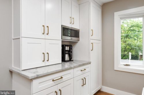 414 Ben Oaks Dr, Severna Park MD 21146-2207 exterior