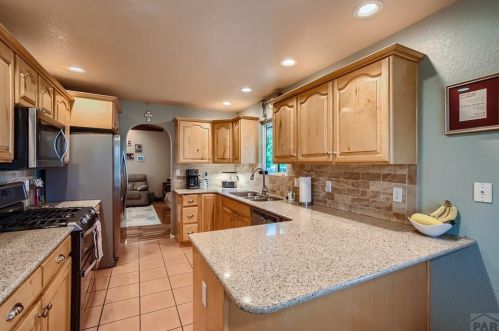 817 Rosa Linda Dr, Pueblo CO  81007-2026 exterior