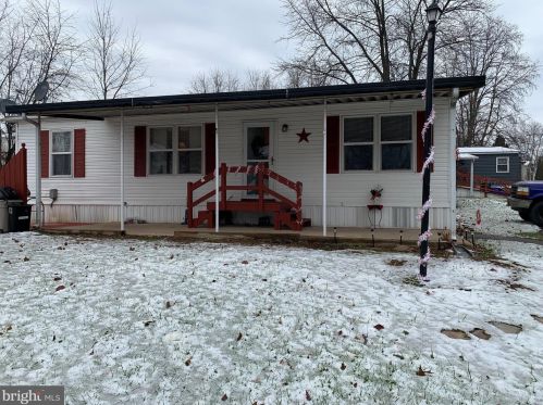69 Daisy Ln, York, PA 17315-3069