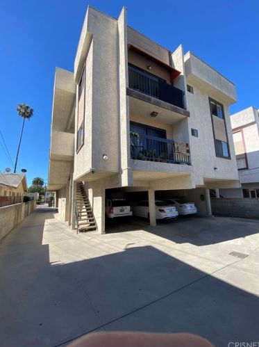 425 Lomita Ave, Glendale CA  91205-1617 exterior