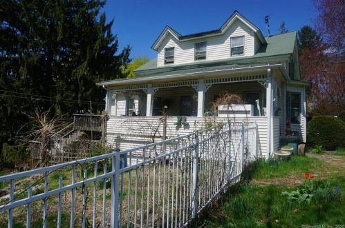 5 Fairview Ave, Ellington, CT 06029-4218