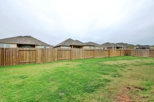19805 James Mnr St, Webberville TX 78653 exterior