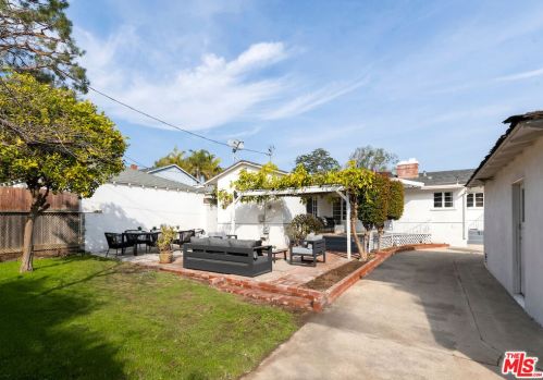 728 26th St, Santa Monica CA  90402-3150 exterior