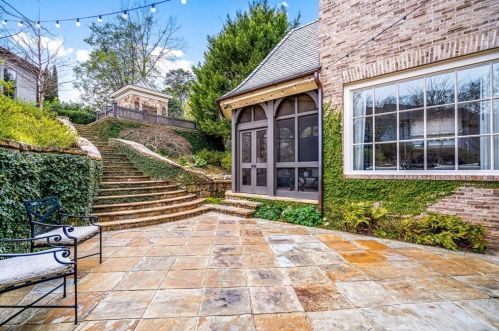 395 Beverly Rd, Atlanta GA  30309-2728 exterior