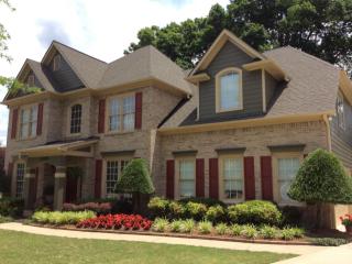 4388 Sandy Branch Dr, Buford, GA 30519-7413