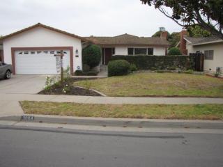 1064 Alisal St, Salinas, CA 93901-1052