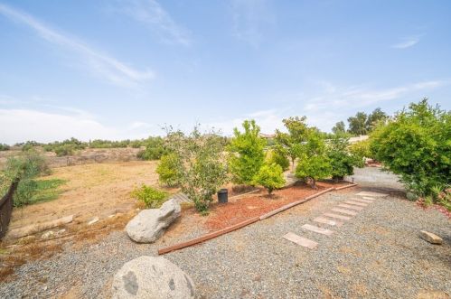 16550 Catalonia Dr, Riverside CA  92504-8701 exterior