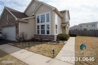 1971 Peninsula Ct, Pingree Grove IL  60140-2039 exterior