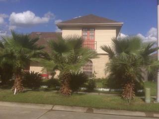 3220 Lk Trl Dr, Metairie LA  70003-3434 exterior