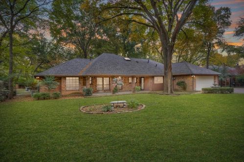 4920 Riv Bnd Dr, Fort Worth TX  76109 exterior