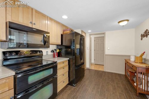 1020 Midland Ave, Woodland Park CO 80863-3311 exterior