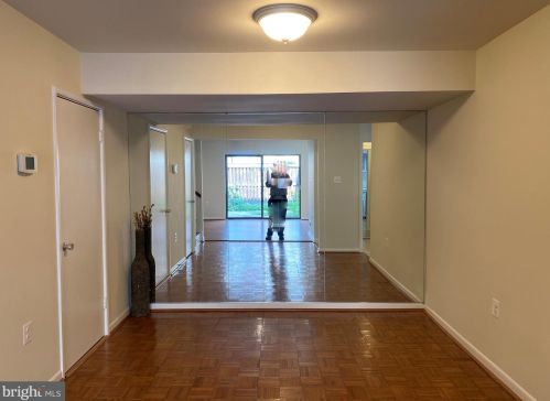 10579 Twin Rivers Rd, Columbia MD  21044-2122 exterior