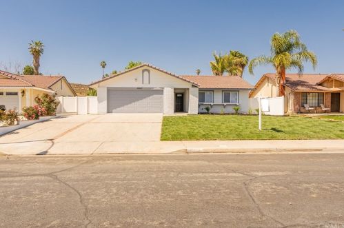 10657 Sagittarius Dr, Riverside, CA 92503-6032