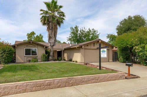 6557 Misty Creek Dr, Citrus Heights, CA 95621-1863