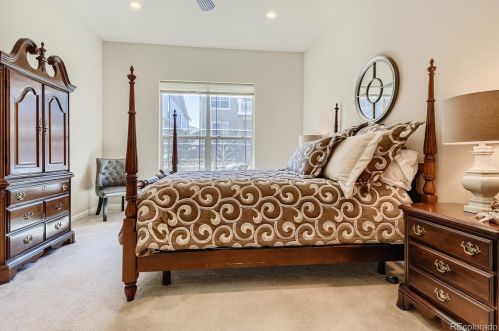 22586 Glidden Dr, Aurora CO  80016 exterior