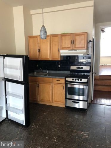 1843 4th St, Philadelphia PA  19122-2139 exterior