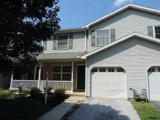 2871 Robin Rd, York, PA 17404-5726
