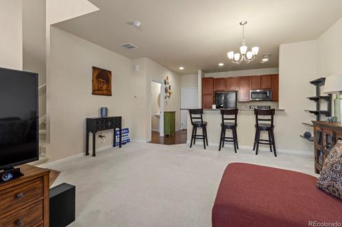 1824 Buchanan Cir, Aurora CO 80018-6019 exterior