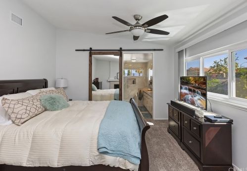 6718 Rycroft Dr, Riverside CA  92506-5315 exterior