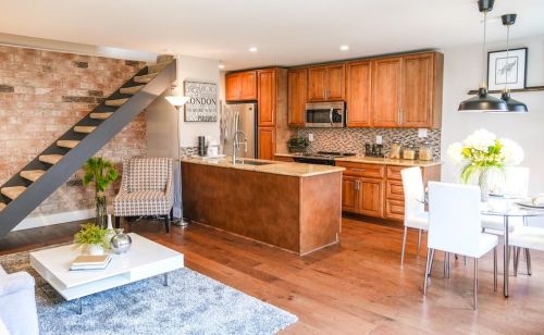 1306 Shawn Dr, San Jose, CA 95118-2562