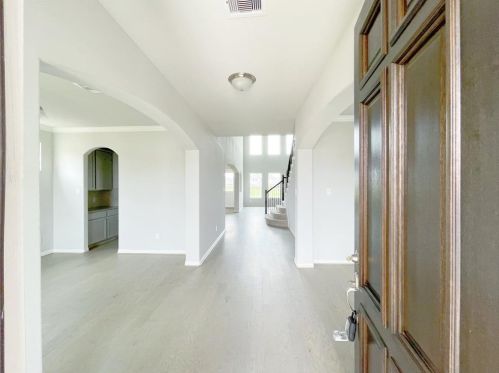 452 Round Lake Dr, Richmond TX  77469 exterior