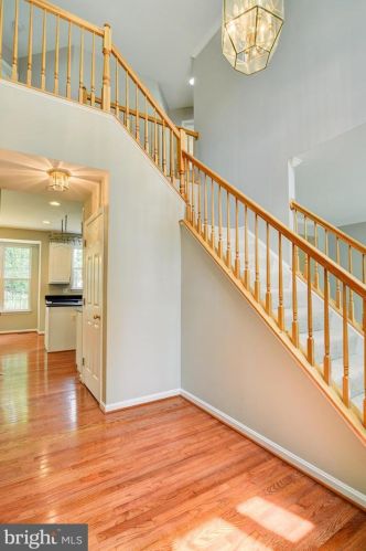 102 Shadetree Way, Leesburg, VA 20175-5065