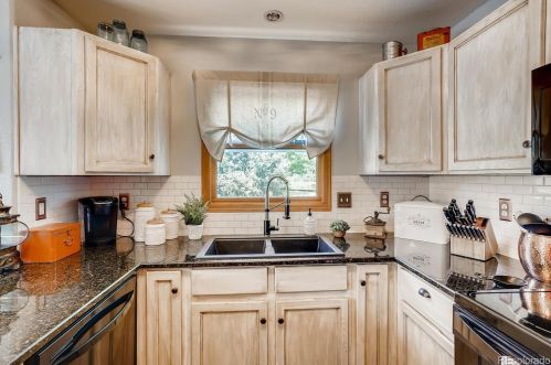 155 Johnson Dr, Loveland CO  80537-3663 exterior