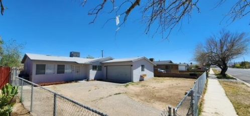 224 Norma St, Ridgecrest, CA 93555-3809