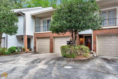 302 Brandywine Cir, Atlanta GA  30350-2002 exterior