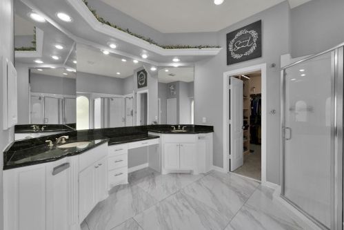 9010 Willow Spg Ln, Conroe TX  77302-3496 exterior