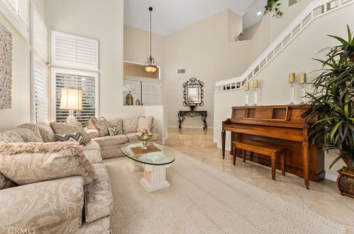 405 Laureltree Dr, Anaheim CA  92808-1648 exterior