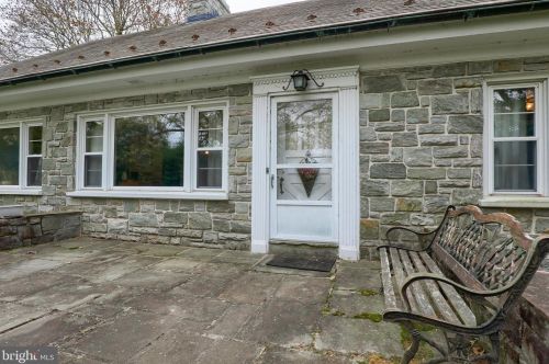 2184 Rdg Dr, Lancaster PA  17603-6150 exterior