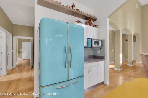 139 Cold Indian Spg Rd, Tinton Falls NJ 07712-3247 exterior